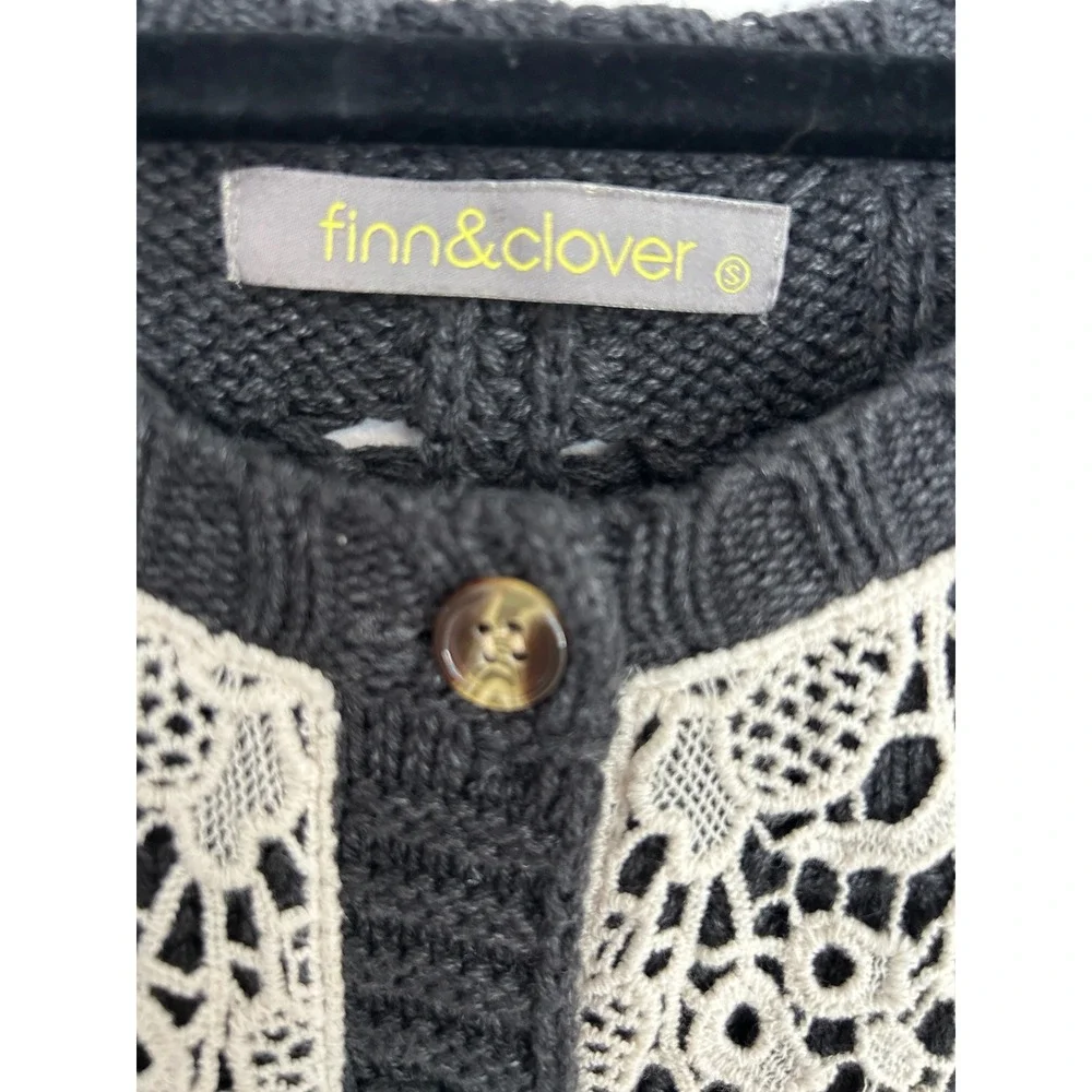 Finn & Clover Grey Cable Knit Cardigan Cream Crochet Lace Overlay Small SW1171